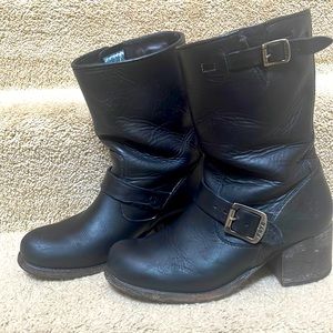 Frye Vera short boots, black, size 7